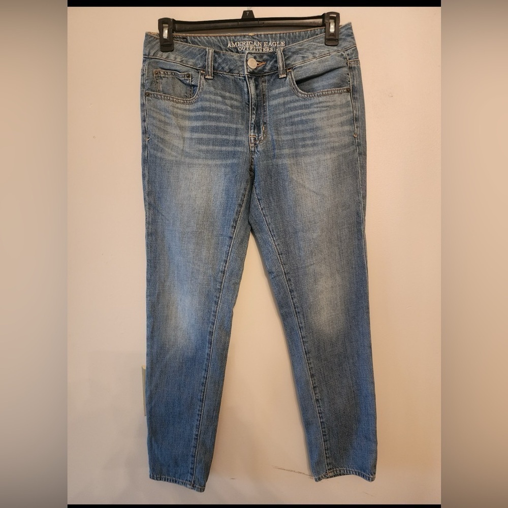 American Eagle Boy jean Fit Jeans size 6 100 percent cotton
